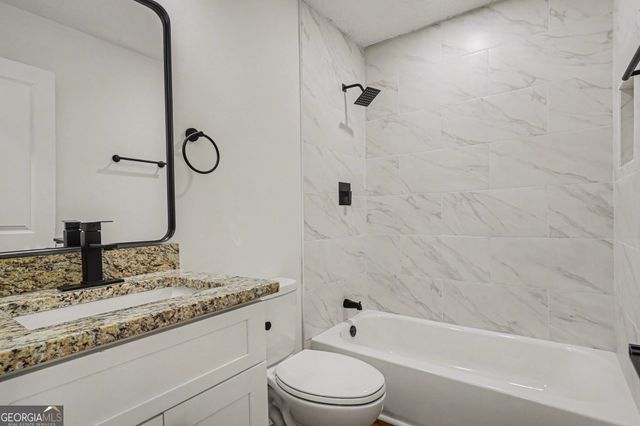 1296 Todiway Court, Jonesboro, GA 30238