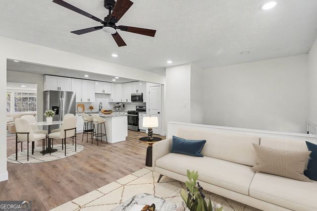 1296 Todiway Court, Jonesboro, GA 30238