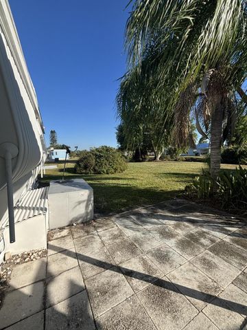 37 El Camino Real, Port St Lucie, FL 34952