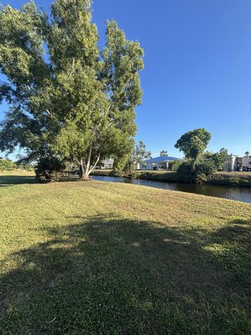 37 El Camino Real, Port St Lucie, FL 34952