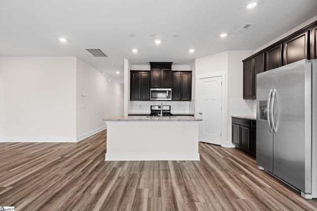 216 Pewter Circle, Simpsonville, SC 29680