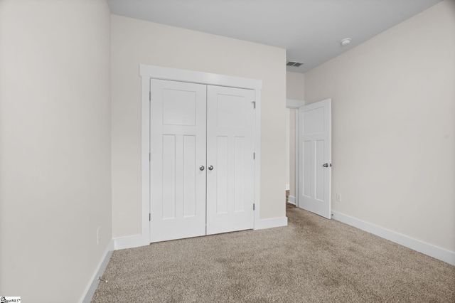 216 Pewter Circle, Simpsonville, SC 29680