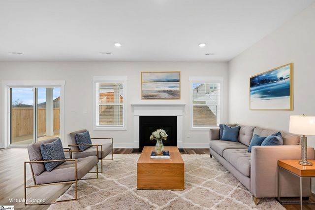 216 Pewter Circle, Simpsonville, SC 29680