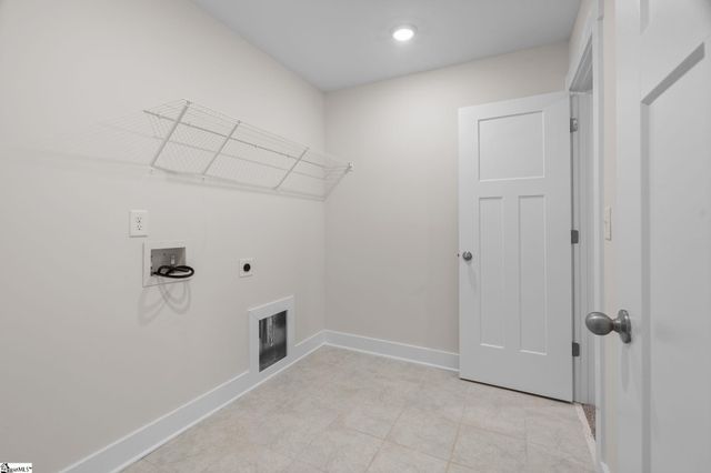 216 Pewter Circle, Simpsonville, SC 29680