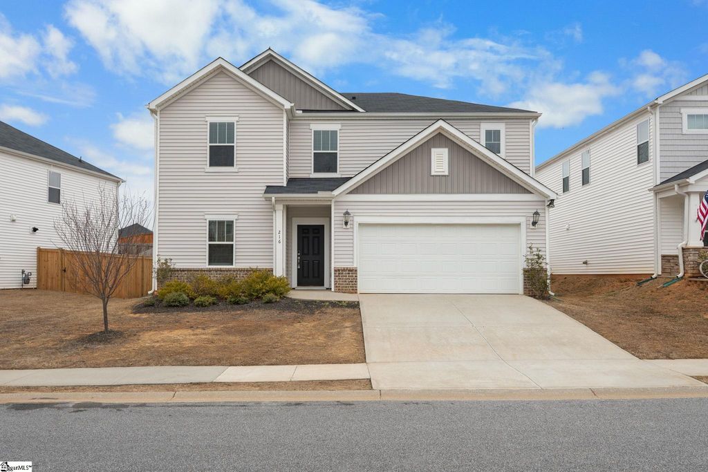 216 Pewter Circle, Simpsonville, SC 29680