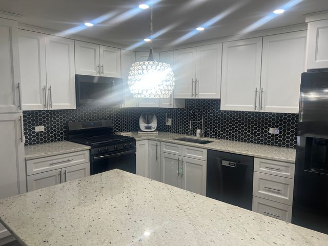 6540 W Irving Park Road 204, Chicago, IL 60634