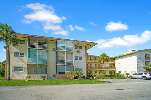 16750 NE 14th Avenue 303, Miami, FL 33162