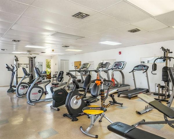 16750 NE 14th Avenue 303, Miami, FL 33162
