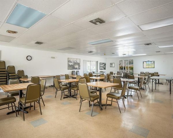16750 NE 14th Avenue 303, Miami, FL 33162