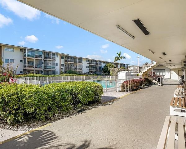 16750 NE 14th Avenue 303, Miami, FL 33162