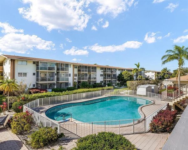 16750 NE 14th Avenue 303, Miami, FL 33162