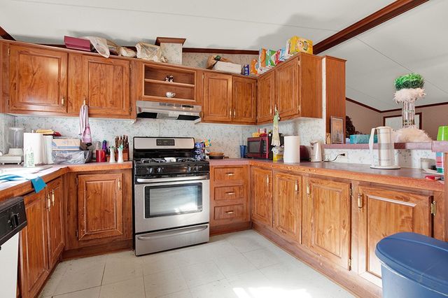 11 Columbus, Belle Vernon, PA 15012