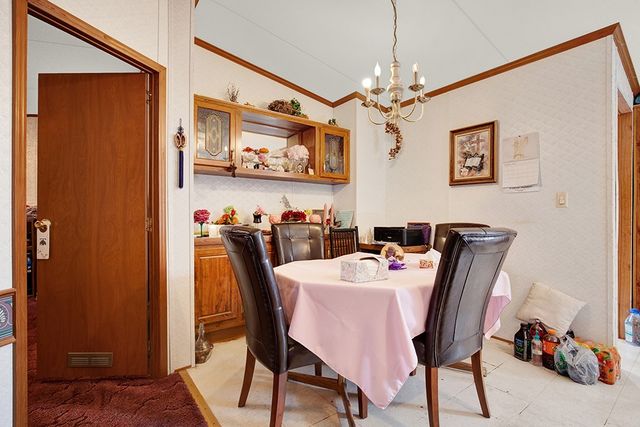 11 Columbus, Belle Vernon, PA 15012