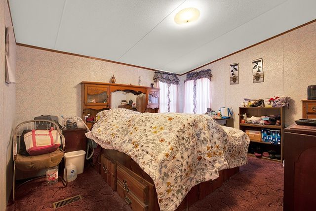 11 Columbus, Belle Vernon, PA 15012