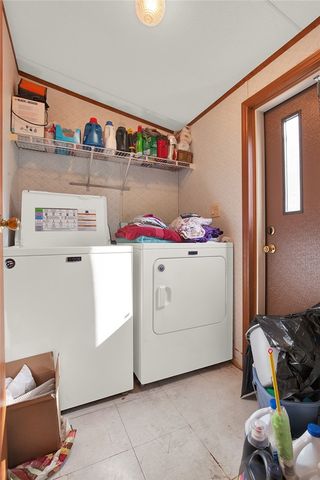 11 Columbus, Belle Vernon, PA 15012