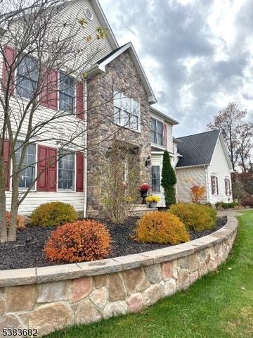 39 Sky Manor Rd, Franklin Twp., NJ 08867