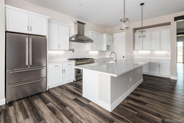 1945 Holmby Court, Castle Rock, CO 80104