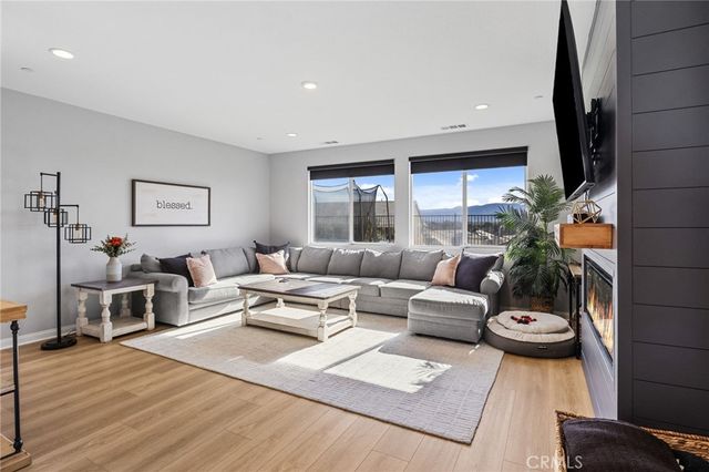 39478 LUPINE Drive, Temecula, CA 92591