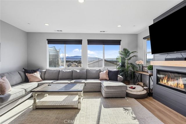 39478 LUPINE Drive, Temecula, CA 92591