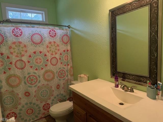 21483 Chestnut LN, Zuni, VA 23898