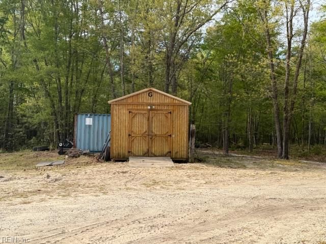 21483 Chestnut LN, Zuni, VA 23898
