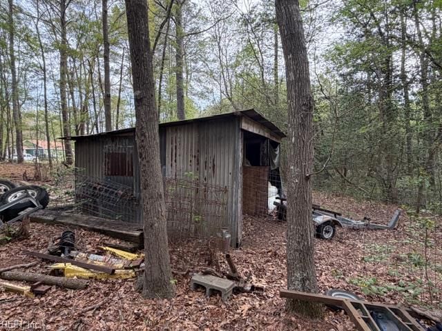 21483 Chestnut LN, Zuni, VA 23898