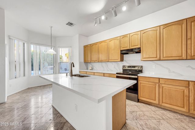 1342 N MCKENNA Lane, Gilbert, AZ 85233