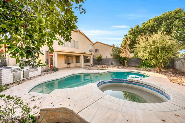 1342 N MCKENNA Lane, Gilbert, AZ 85233