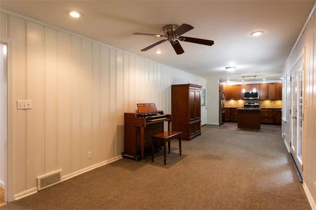 1025 Vistavia Circle, Decatur, GA 30033