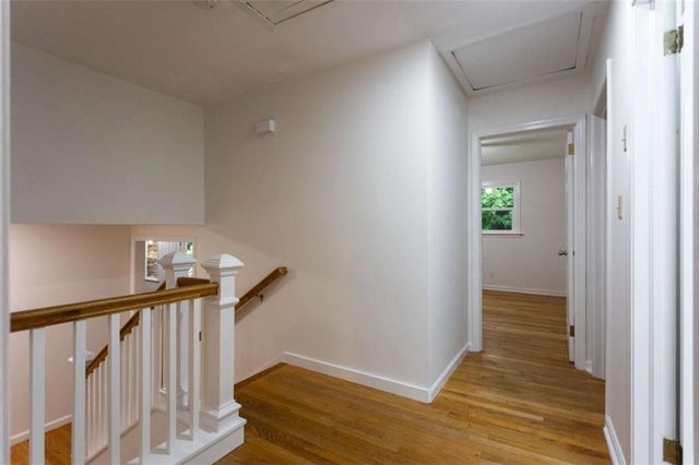1025 Vistavia Circle, Decatur, GA 30033