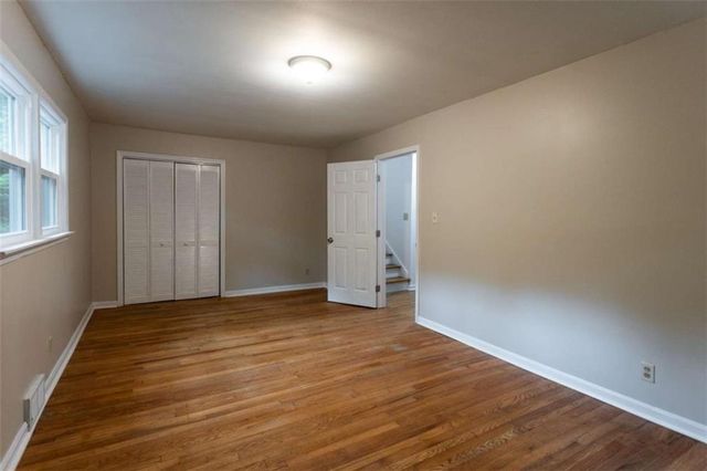 1025 Vistavia Circle, Decatur, GA 30033