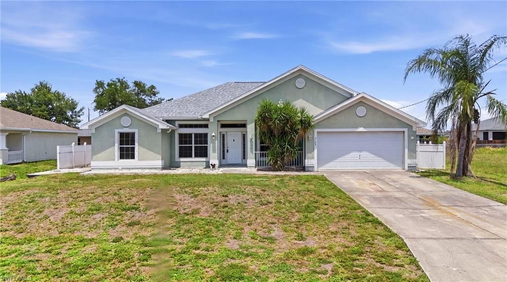 Image 1 of property listing at 4129 NE 14th PL, Cape Coral, FL 33909