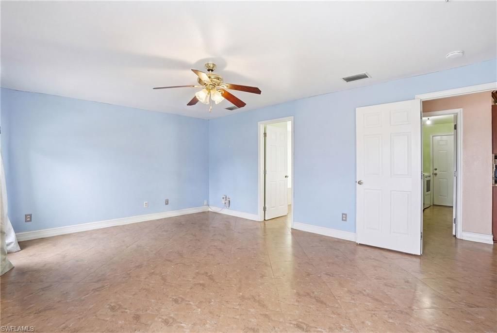 Image 16 of property listing at 4129 NE 14th PL, Cape Coral, FL 33909