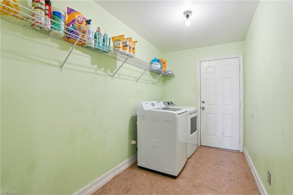 Image 21 of property listing at 4129 NE 14th PL, Cape Coral, FL 33909