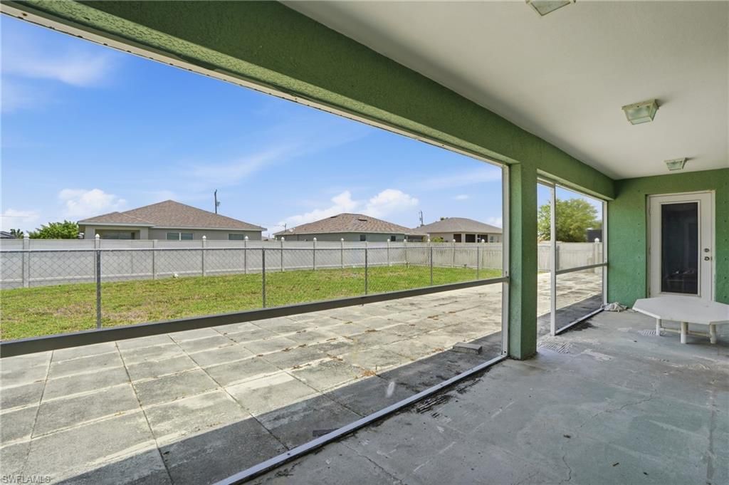 Image 8 of property listing at 4129 NE 14th PL, Cape Coral, FL 33909