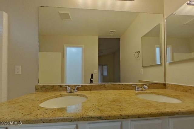 5206 W PECAN Road, Laveen, AZ 85339