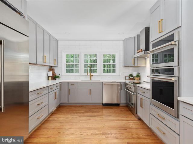 13209 JOHNNY MOORE LN, Clifton, VA 20124