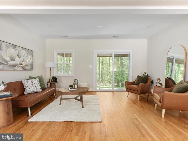 13209 JOHNNY MOORE LN, Clifton, VA 20124