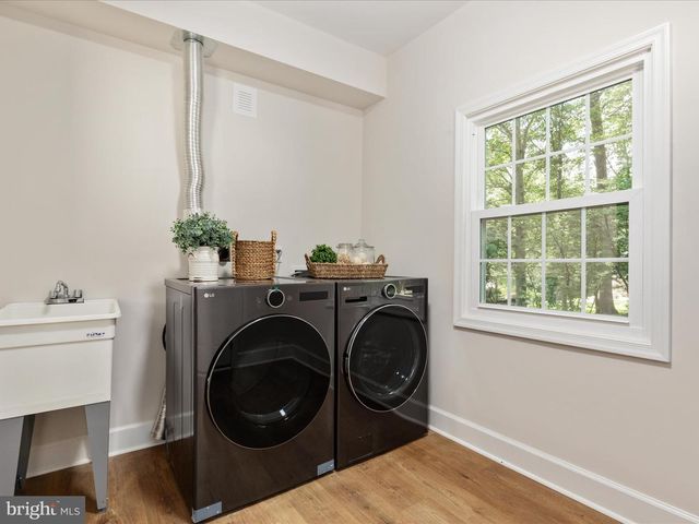 13209 JOHNNY MOORE LN, Clifton, VA 20124