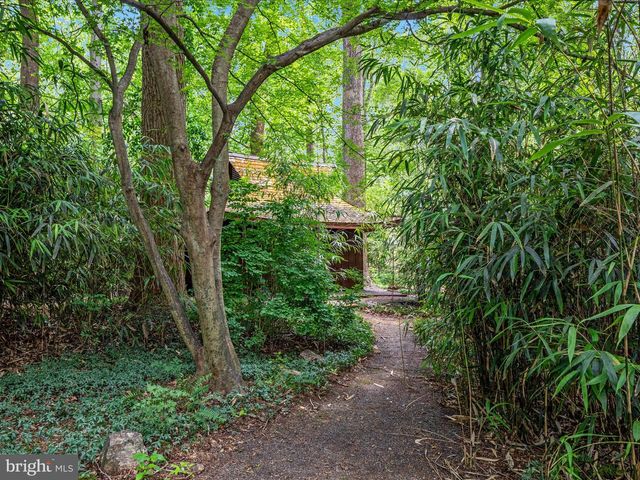 13209 JOHNNY MOORE LN, Clifton, VA 20124