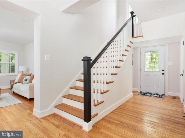 13209 JOHNNY MOORE LN, Clifton, VA 20124