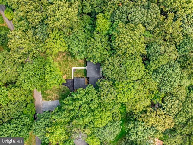 13209 JOHNNY MOORE LN, Clifton, VA 20124