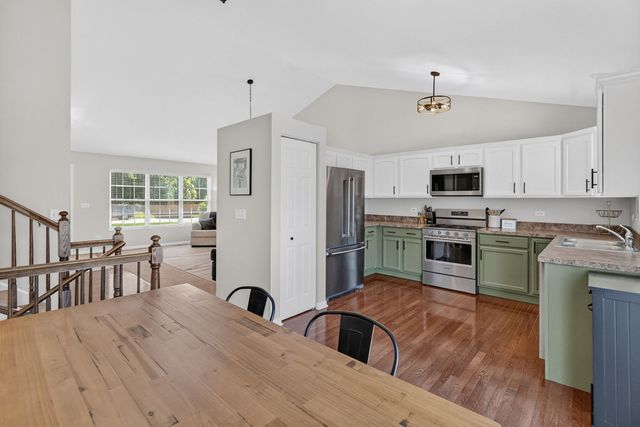 1713 Aaron Lane, Joliet, IL 60431