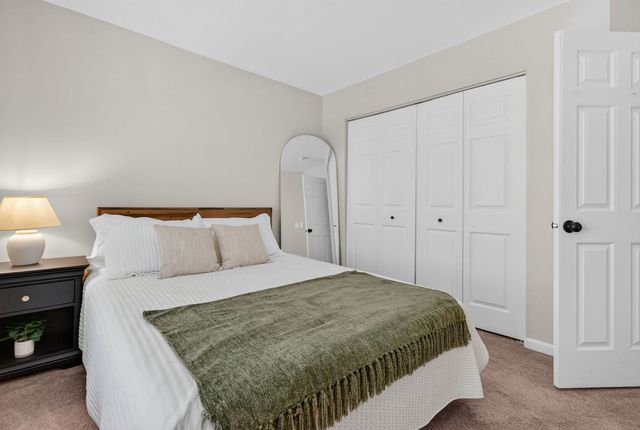 1713 Aaron Lane, Joliet, IL 60431