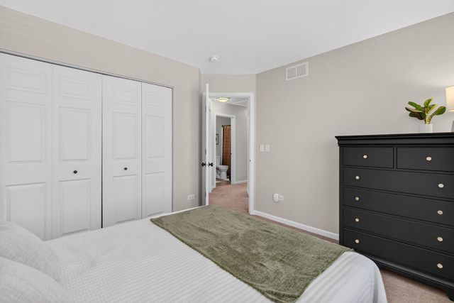 1713 Aaron Lane, Joliet, IL 60431