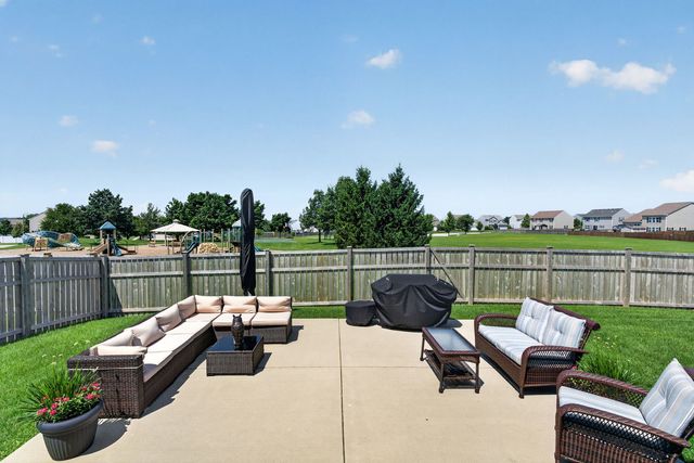1713 Aaron Lane, Joliet, IL 60431