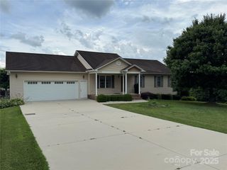 1519 Midland Drive, Hudson, NC 28658