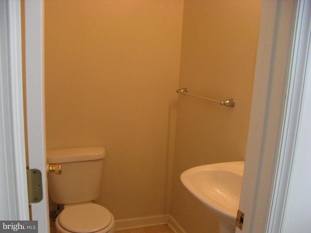 108 MONTICELLO SQ, Winchester, VA 22602