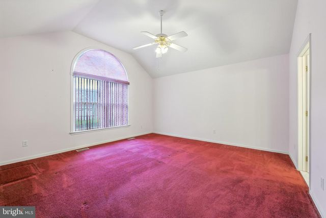 133 LYNTHWAITE FARM LN, Wilmington, DE 19803