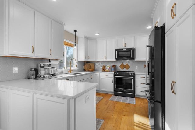 3607 MIGHTY OAK TRAIL, Green Bay, WI 54313